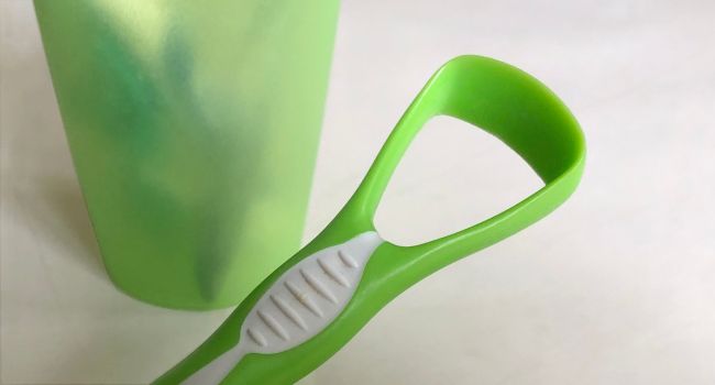 Zungenreinigung: sinnvoll oder nicht?
